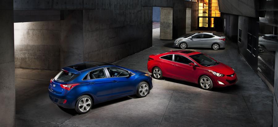  Hyundai Elantra GT 2012 года  (фото 47 из 151)